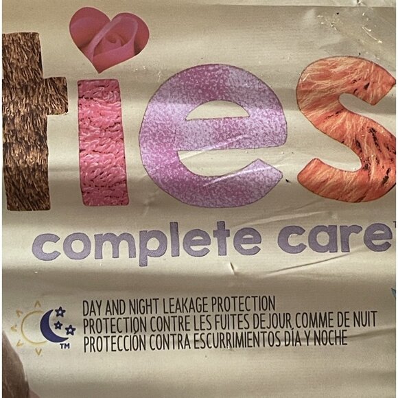 42~Cuties Complete Care Baby Diapers, Size 0 Newborn, 1~Packs of 42 - Picture 6 of 11